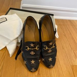 Gucci loafer size 8.5 comes with box and dust bag